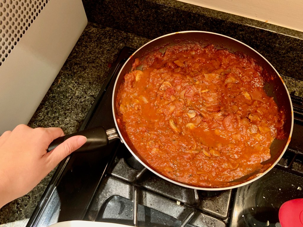 simmering spaghetti sauce
